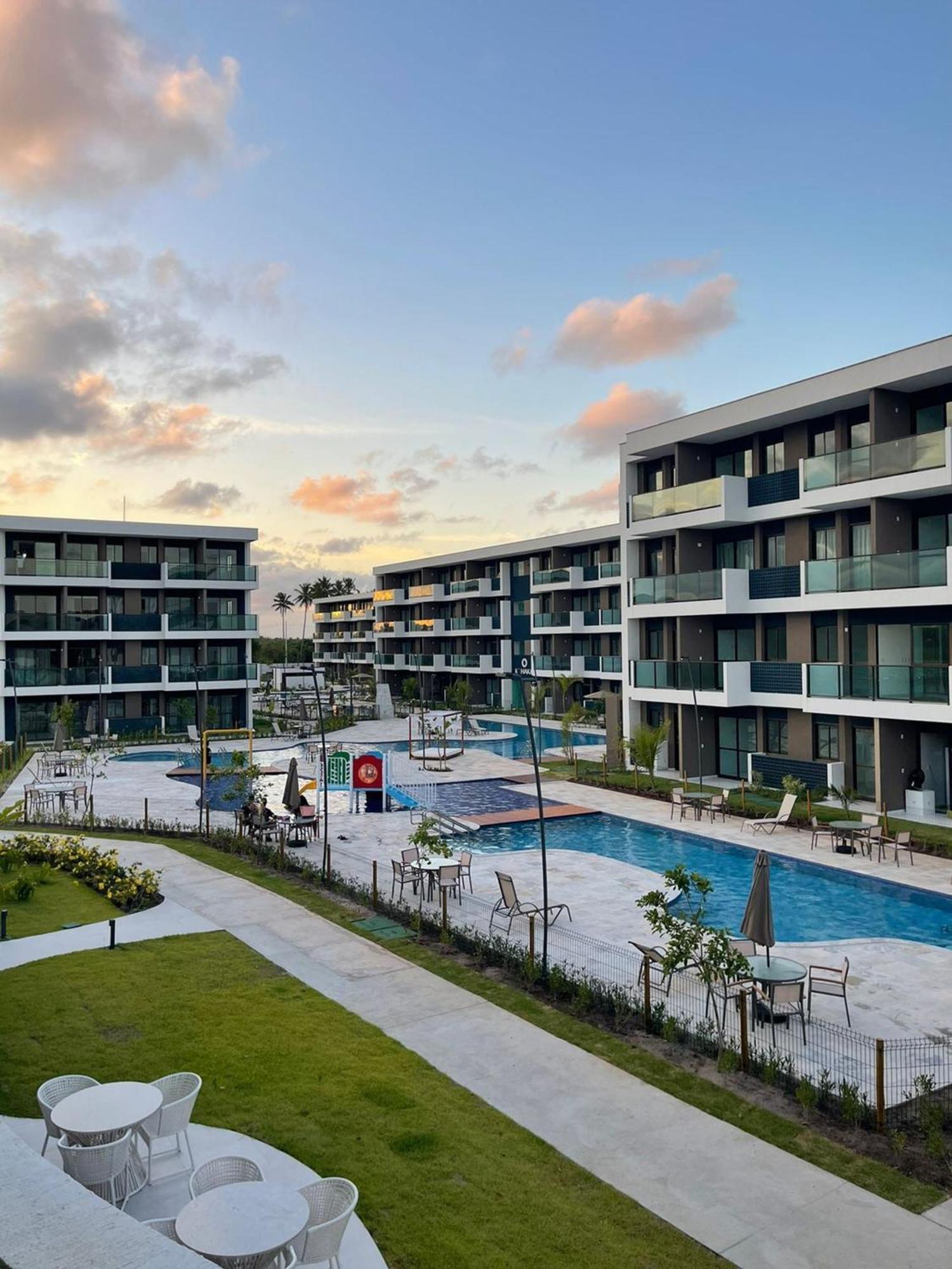 Makia Experience By