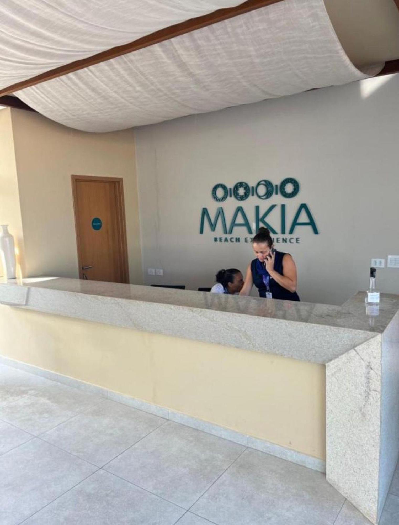 Makia Experience By *